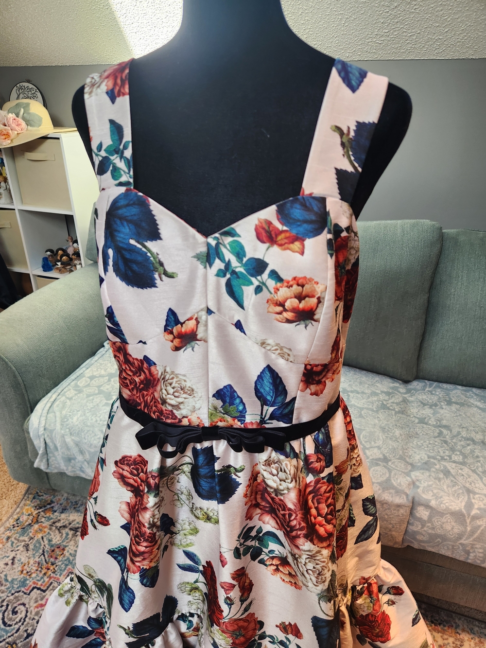 Live Bridgerton, Cottagecore, Fairycore, Gardencore Fantasy W Custom Floral Gown - Picture 3 of 15
